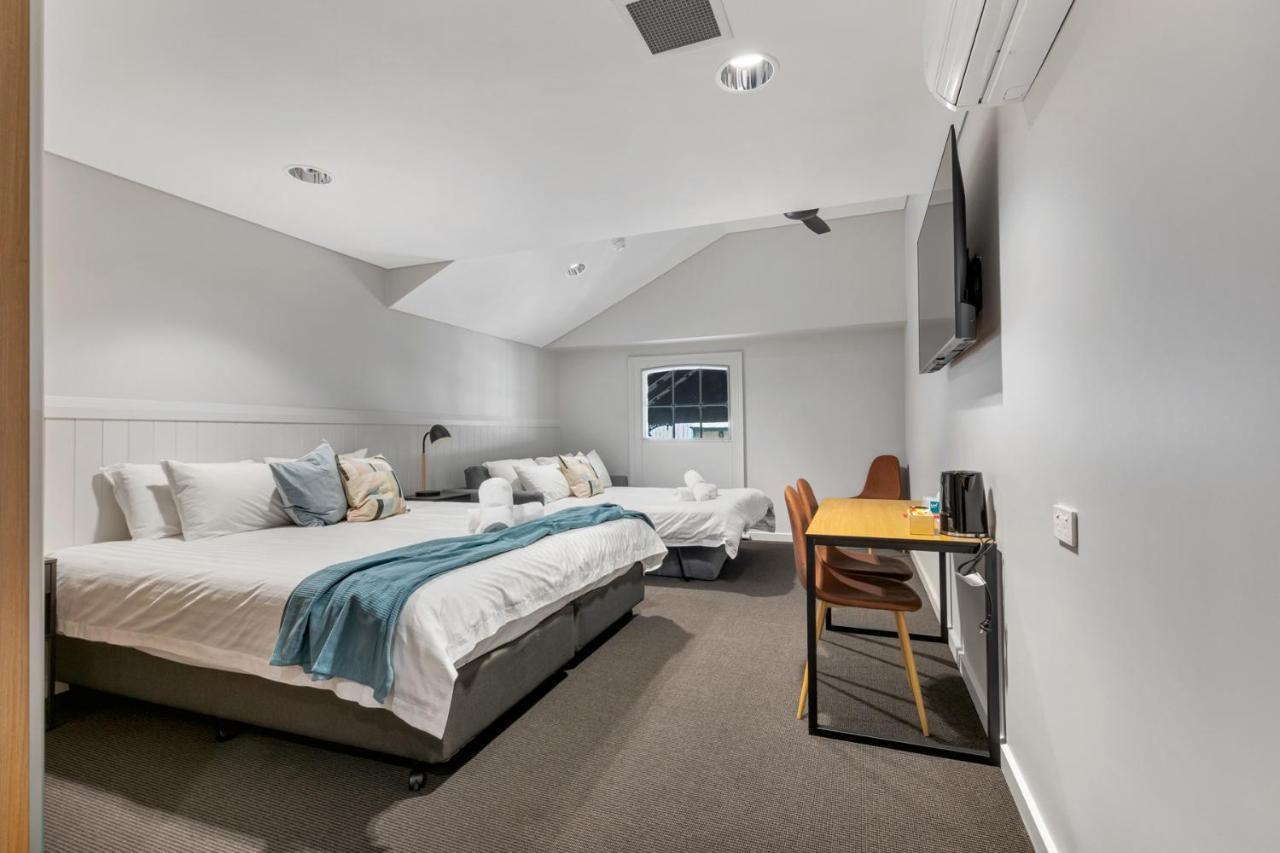 Gawler Arms Hotel エクステリア 写真